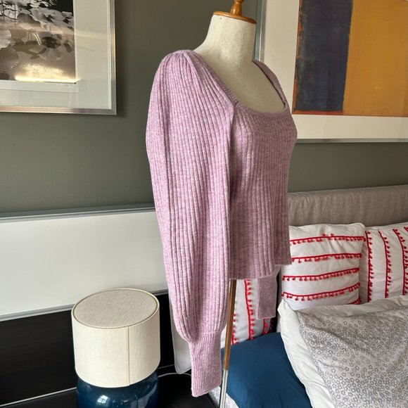 - MinkPink Saeeda Square Neck Knit Stretchy Pink Lavender Puff Sleeves MED  - 1H - Picture 4 of 8